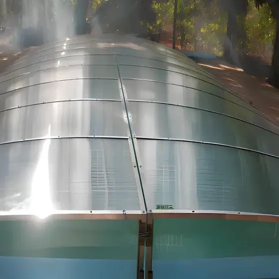 Cobertura Retrátil para Piscina em Mauá SP Cobertura Retrátil para Piscina em Mauá SP — Cobertura com calha lateral para escoamento
