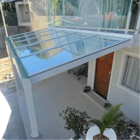 Coberturas de Vidro em Mauá SP — Cobertura com calha lateral para escoamento
