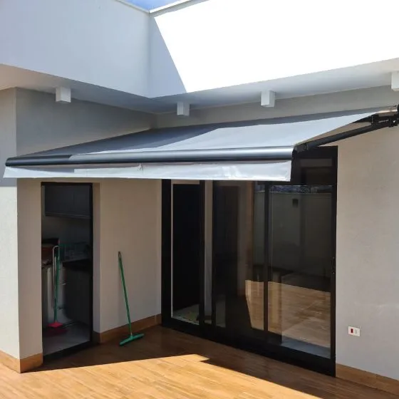 Toldo Articulado em Mauá SP — Cobertura com estrutura metálica reforçada