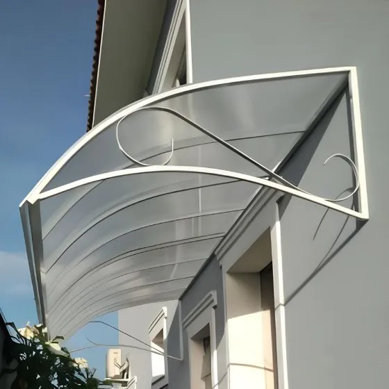 Toldo Policarbonato Alveolar em Mauá SP Toldo Policarbonato Alveolar em Mauá SP — Cobertura com estrutura metálica reforçada